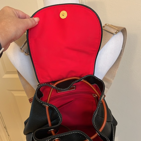 Dooney & Bourke backpack - Picture 6 of 15